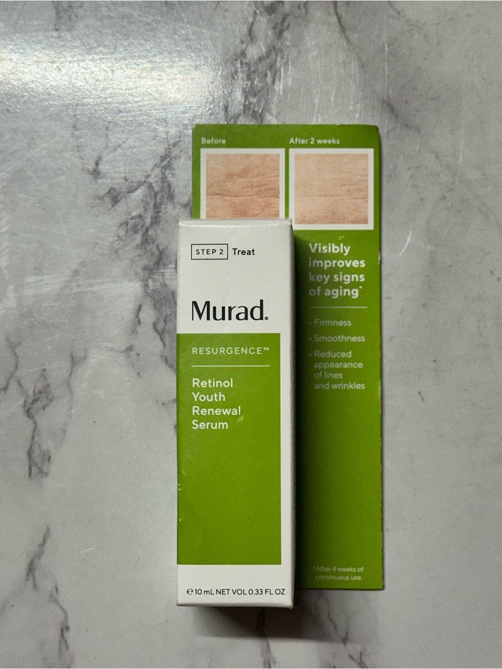 Murad Resurgence Retinol Youth Renewal Serum — Green and White
